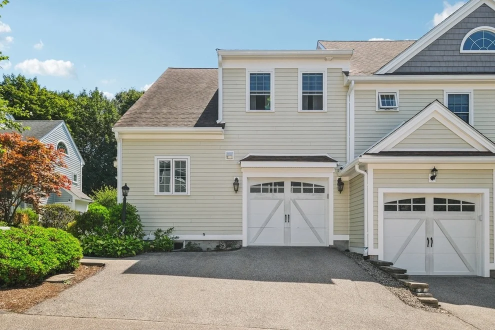 Unit for sale at 5 Tilton Ct, Walpole, MA 02081