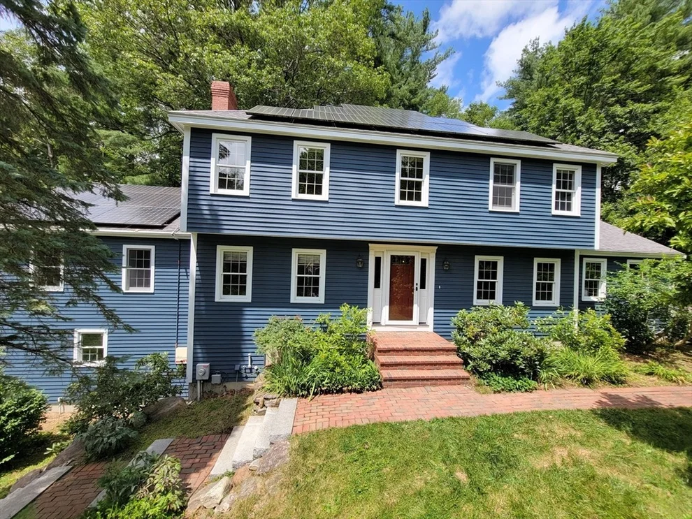 Unit for sale at 52 Mayfair Dr, Boxborough, MA 01719