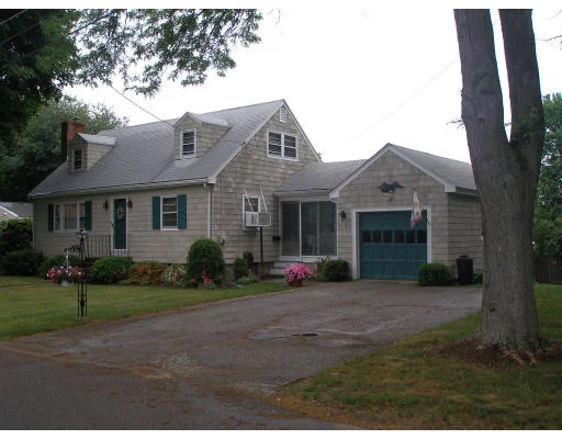 Unit for sale at 3 Margaret Road, Stoneham, MA 02180