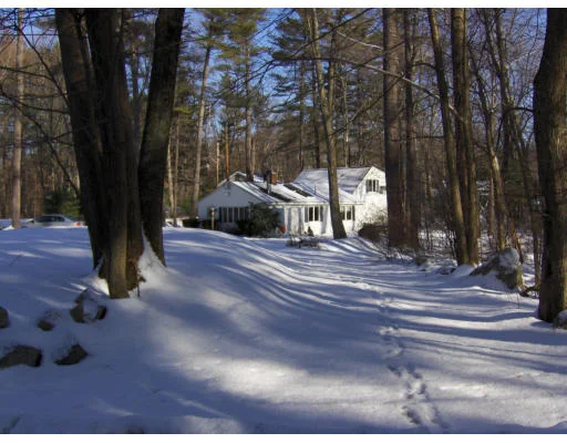 Unit for sale at 13 Maple Rd, North Reading, MA 01864