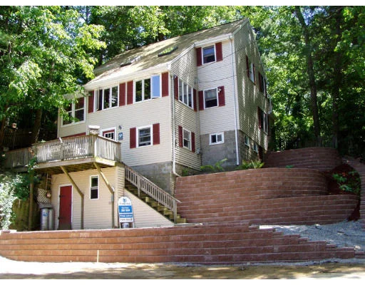 Unit for sale at 7 Old Populatic Rd, Norfolk, MA 02056