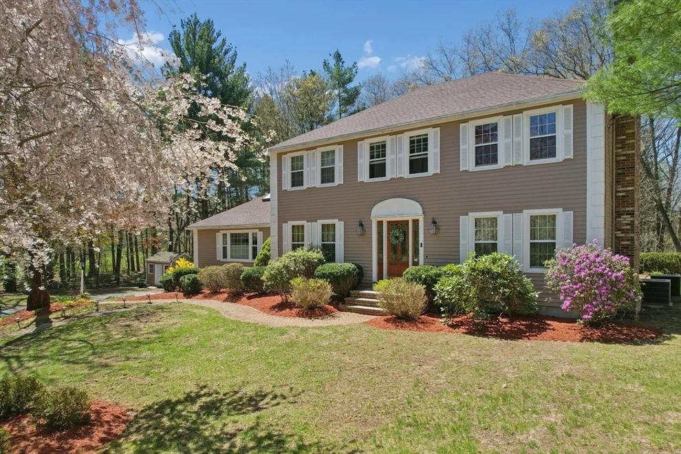 Unit for sale at 72 Oak Avenue, Northborough, MA 01532
