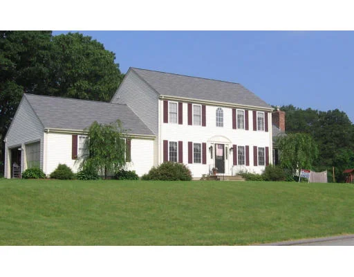 Unit for sale at 40 Charles Ave, Uxbridge, MA 01569