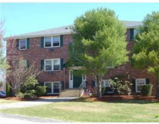 Unit for sale at 85 Ridgewood Ln, Gardner, MA 01440