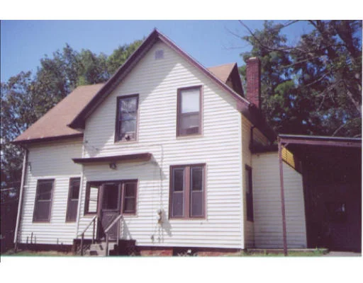 Unit for sale at 298 Main St, Leicester, MA 01611