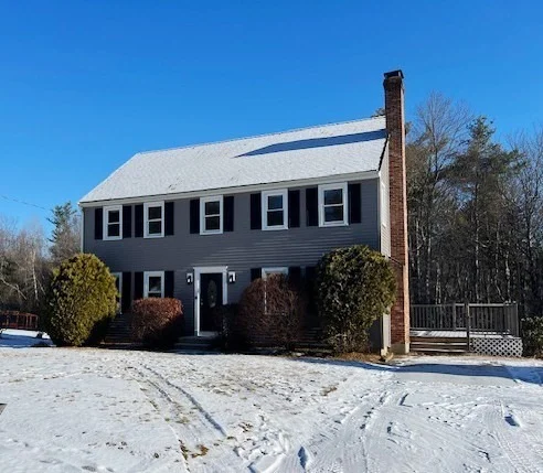 Unit for sale at 219 Fernwood Dr, Gardner, MA 01440