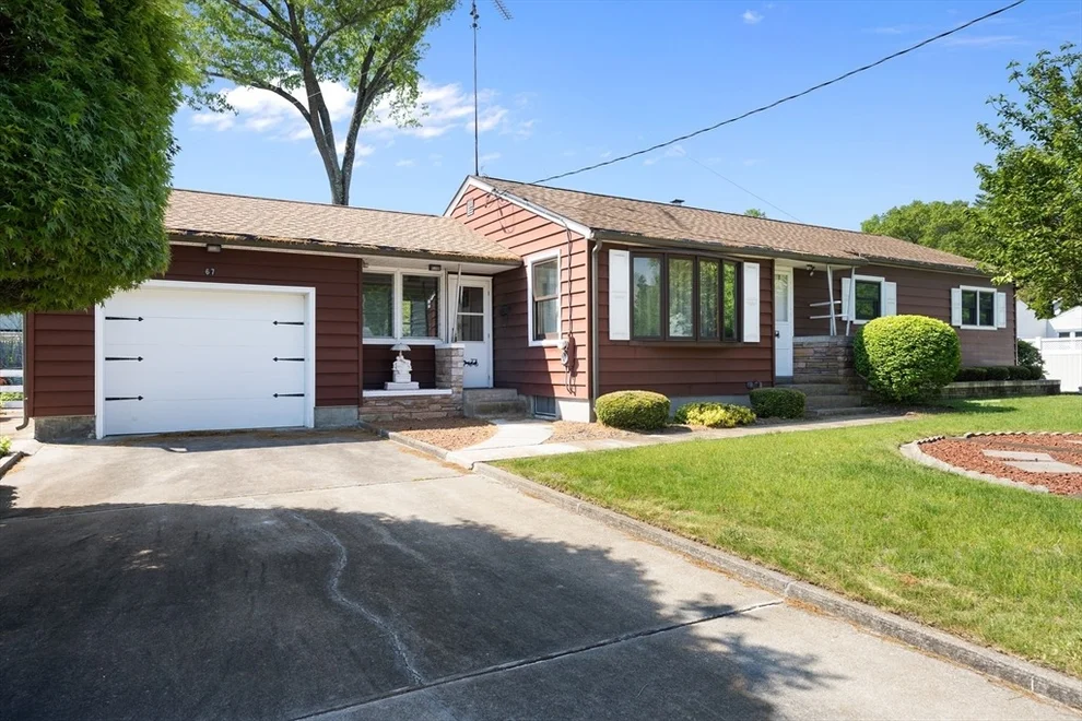 Unit for sale at 67 Manning St, Chicopee, MA 01020