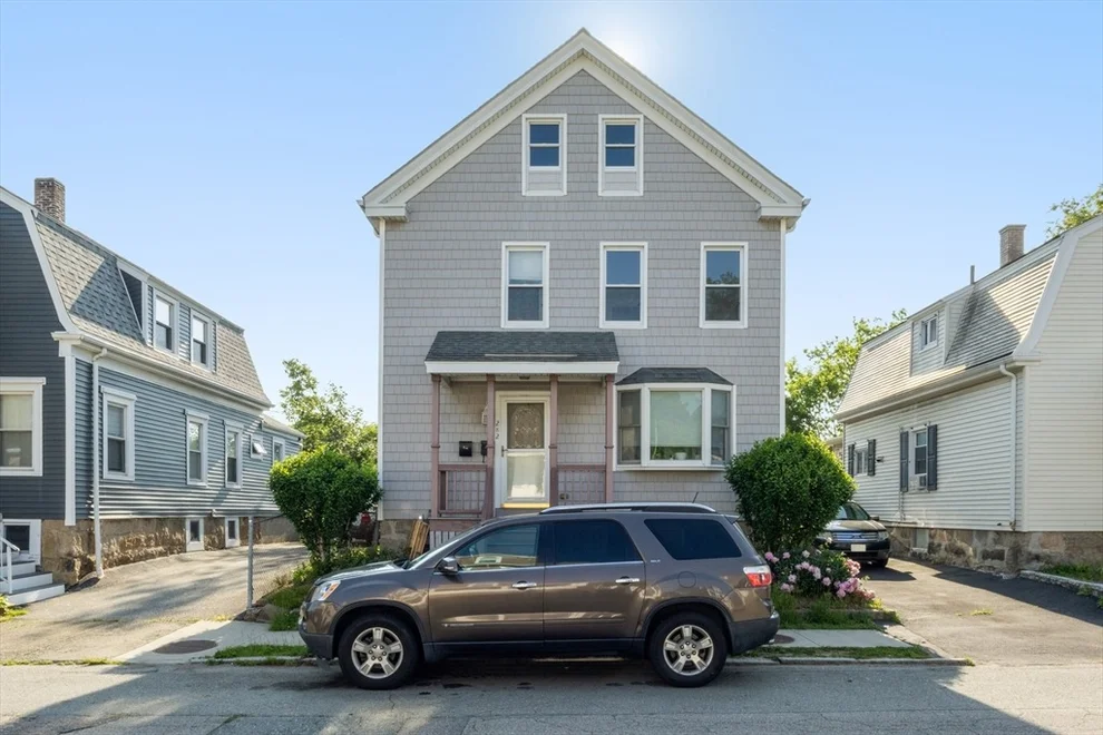 Unit for sale at 282 Palmer St, New Bedford, MA 02740