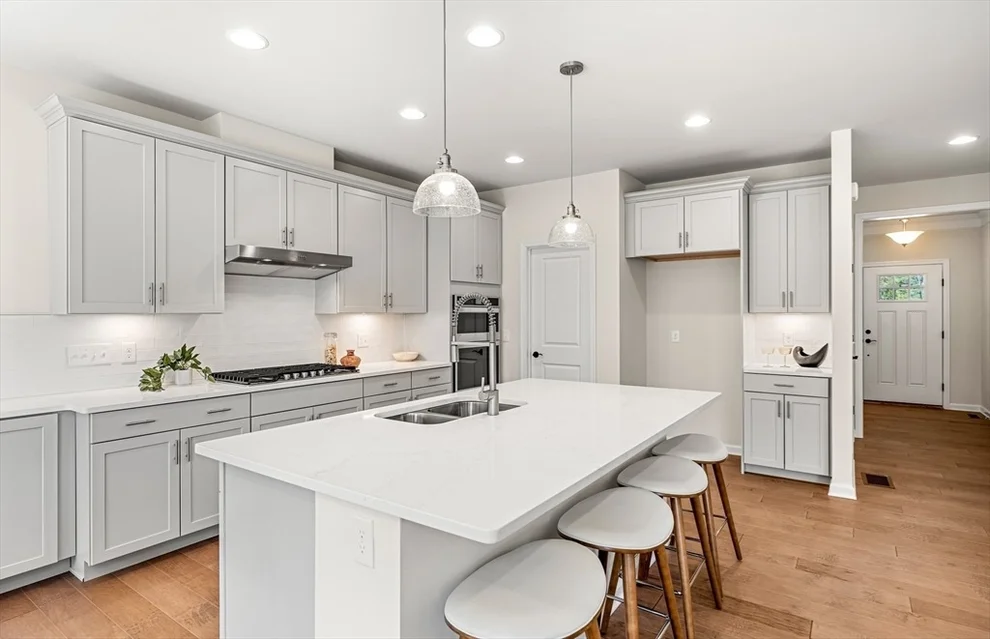 Unit for sale at 10 Tiger Terrace, Walpole, MA 02081