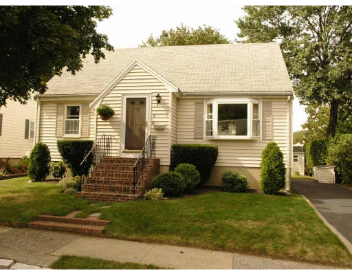 Unit for sale at 9 Taft Road, Salem, MA 01970