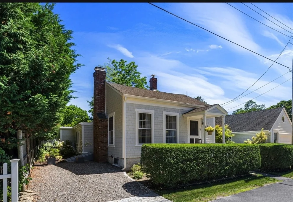 Unit for sale at 5 Franklin Street, Dartmouth, MA 02748