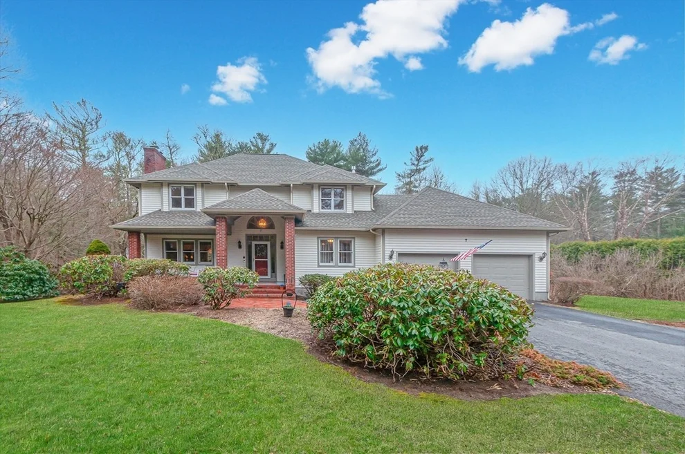 Unit for sale at 7 Laura Ln, Mattapoisett, MA 02739