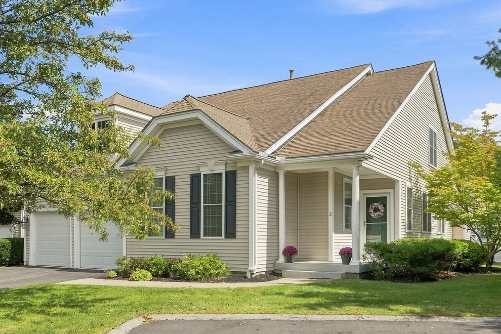 Unit for sale at 2 Pimpernel Cir, Georgetown, MA 01833