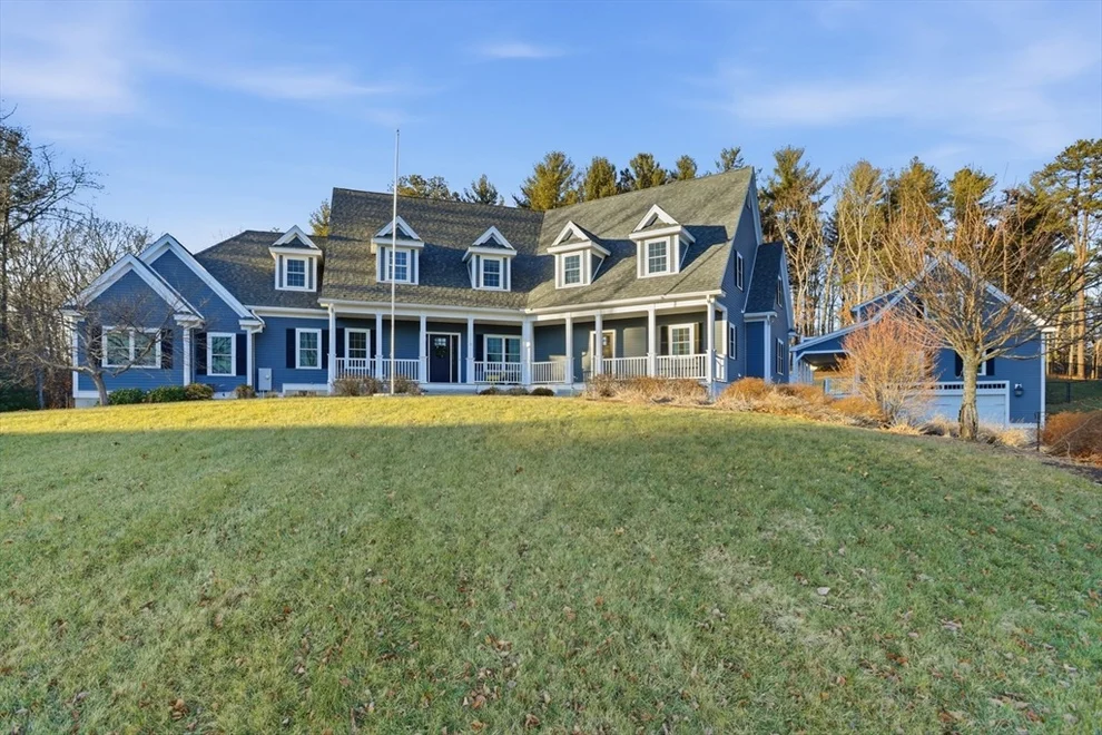 Unit for sale at 71 Regency Place, North Andover, MA 01845