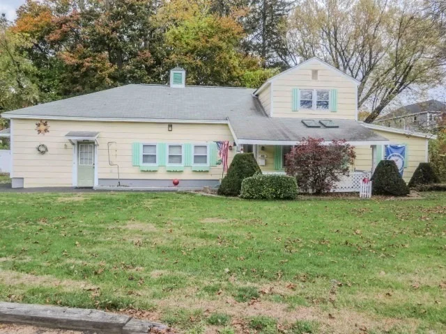 Unit for sale at 40 River St, Millbury, MA 01527