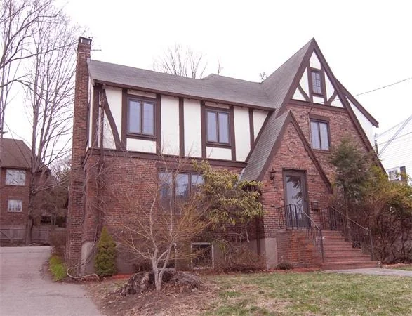 Unit for sale at 445 Pleasant Street, Belmont, MA 02478