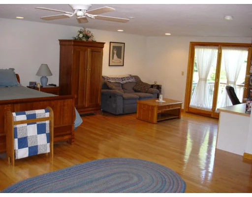 Unit for sale at 41 Susan Ln, Bellingham, MA 02019