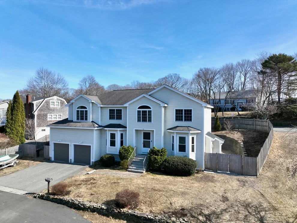 Unit for sale at 75 Cornell Rd, Marblehead, MA 01945