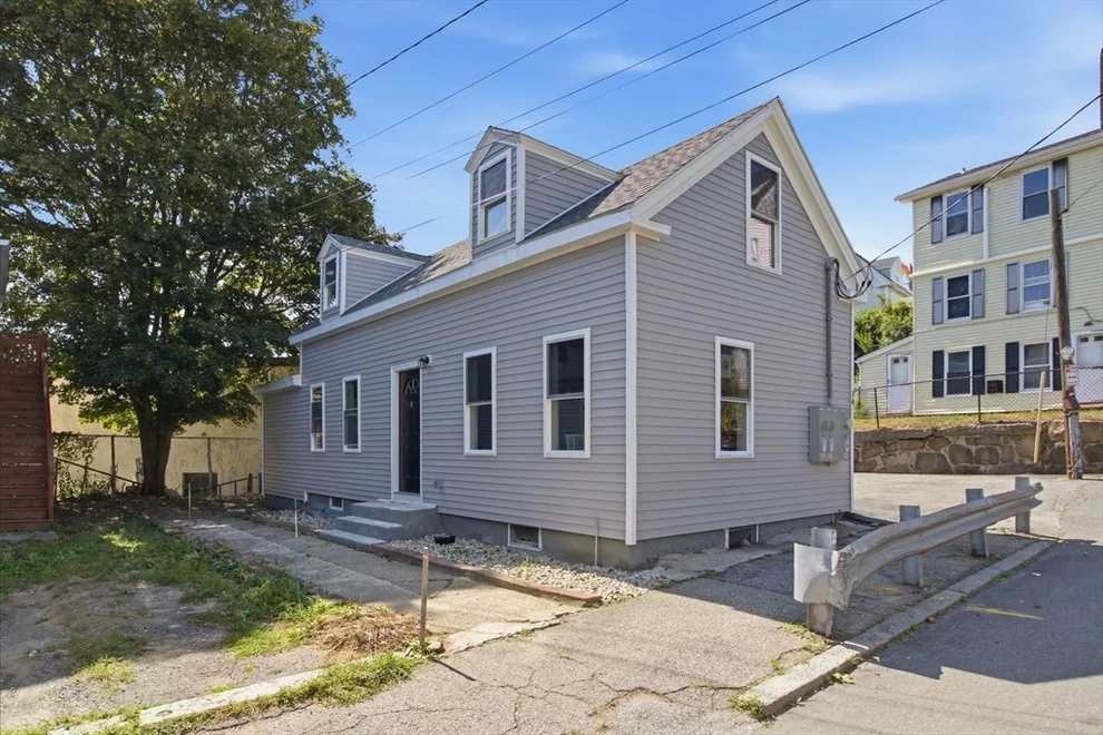 Unit for sale at 14 Staten St, Gloucester, MA 01930