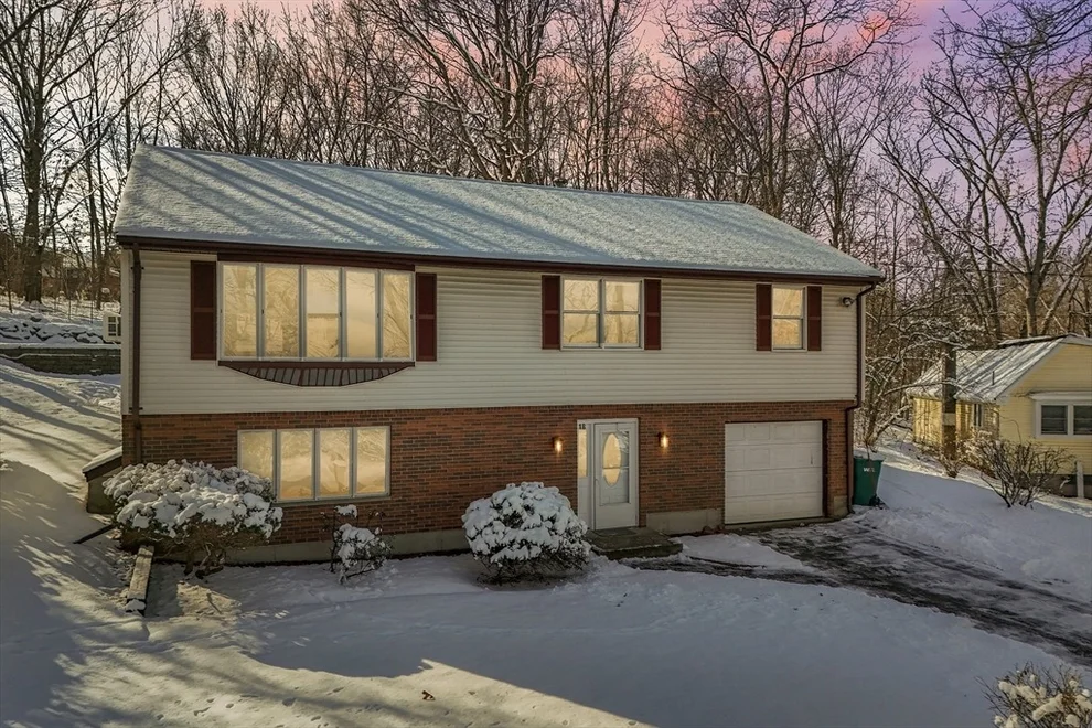 Unit for sale at 18 Cranston Cir, Woburn, MA 01801