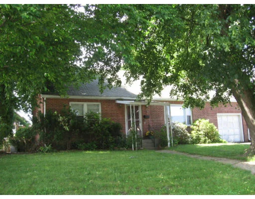 Unit for sale at 55 Bennett, Chicopee, MA 01013