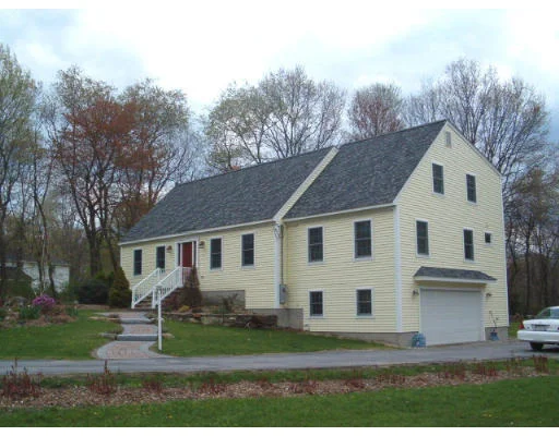Unit for sale at 4 Sheehan Lane, Chelmsford, MA 01851