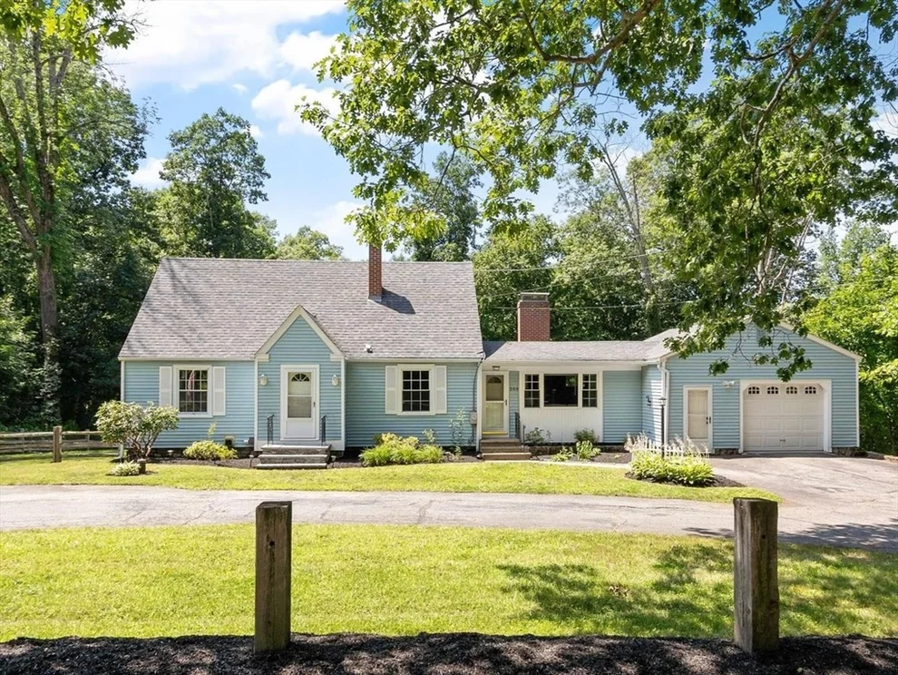 Unit for sale at 203 Center Depot Rd, Charlton, MA 01507