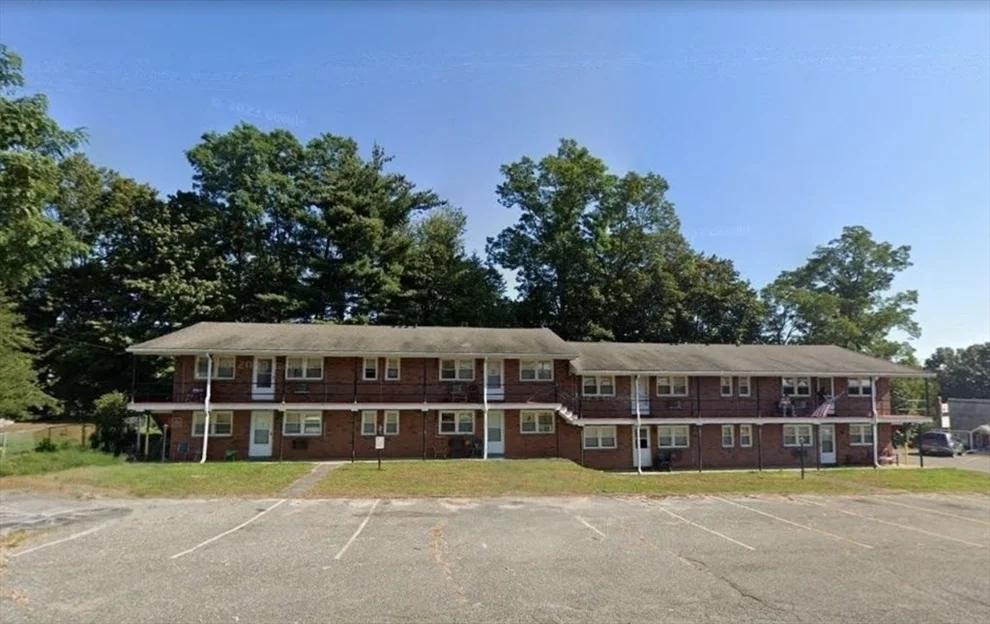Unit for sale at 438 Springfield, Agawam, MA 01001