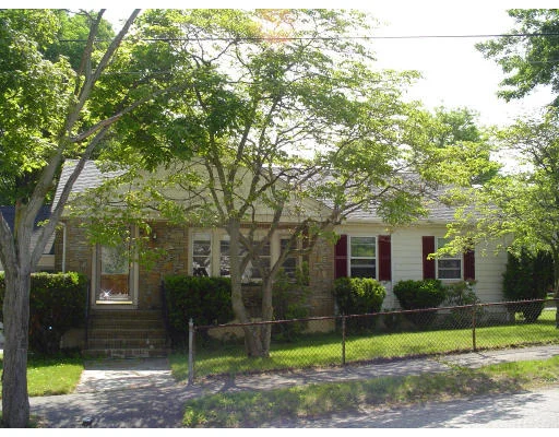Unit for sale at 84 Badger Cir, Milton, MA 02186