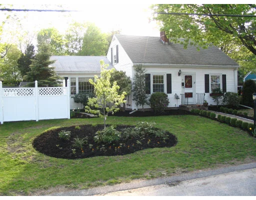 Unit for sale at 16 Linden St, Braintree, MA 02184