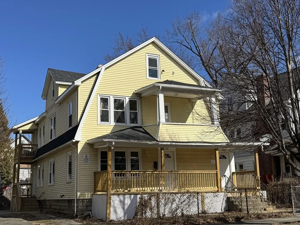Unit for sale at 118-120 Westford Cir, Springfield, MA 01109