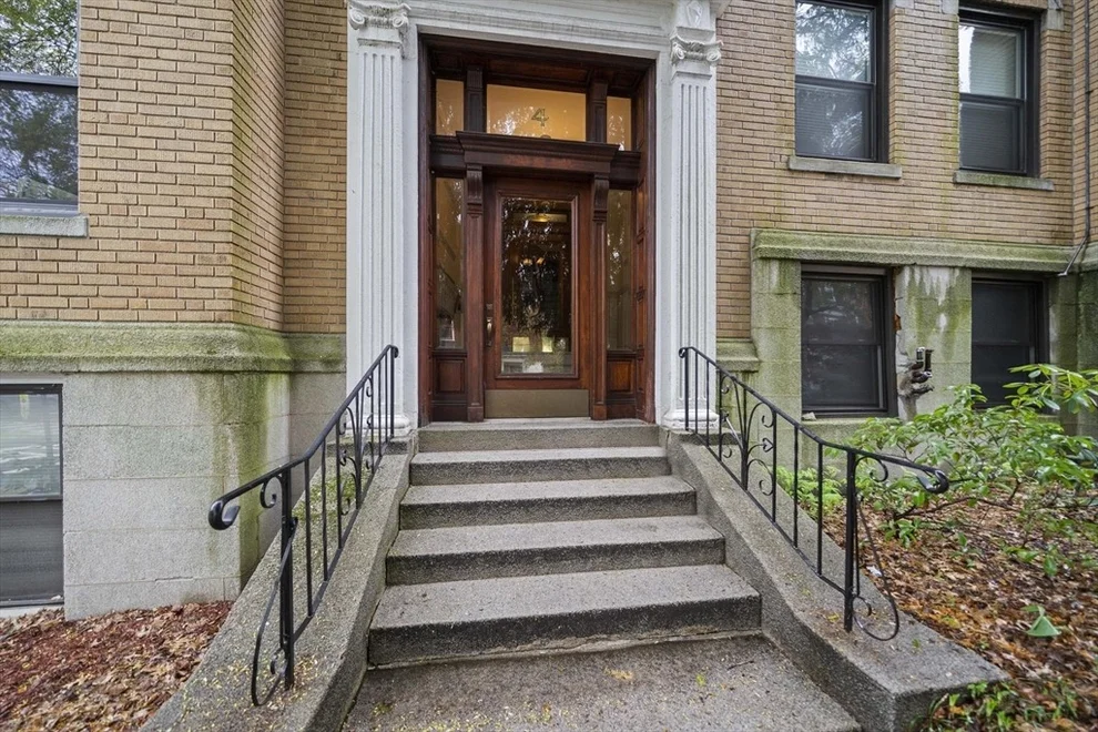 Unit for sale at 4 Fairbanks, Brookline, MA 02446
