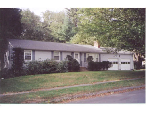 Unit for sale at 139 Cook St, Holden, MA 01520