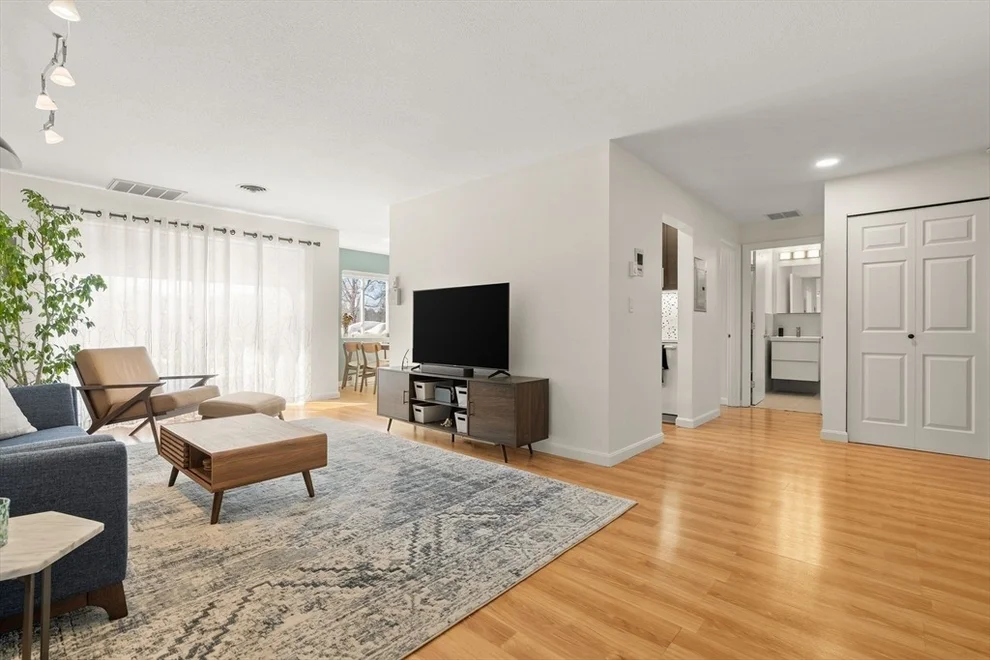 Unit for sale at 1206 Greendale Ave, Needham, MA 02492