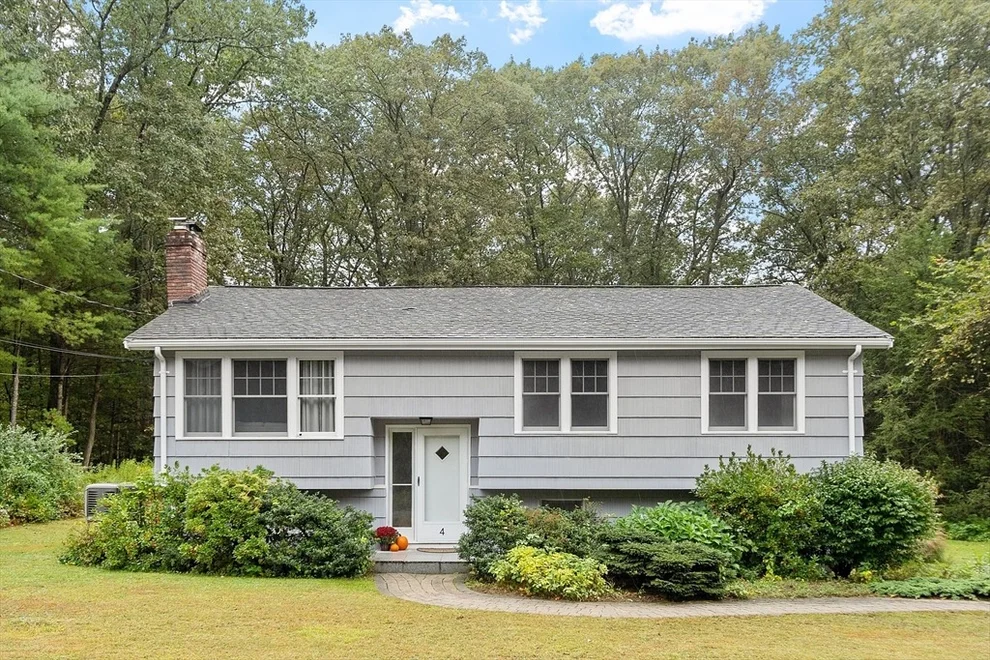 Unit for sale at 4 Longmeadow Rd, Chelmsford, MA 01824