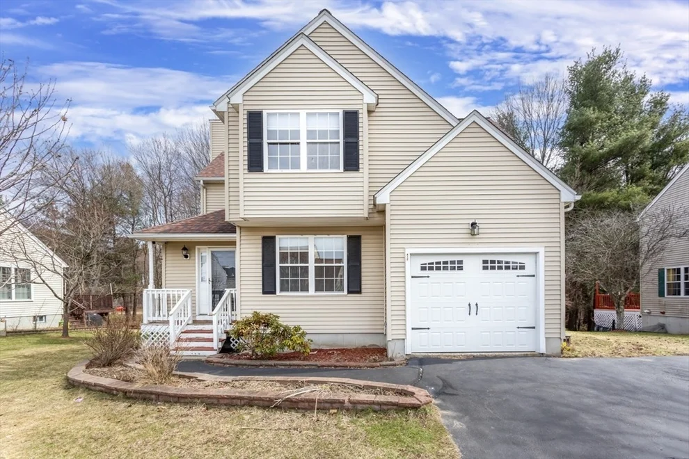 Unit for sale at 18 Palomino Dr, Franklin, MA 02038