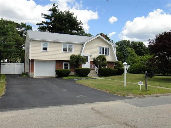 Unit for sale at 320 Powell St, Stoughton, MA 02072