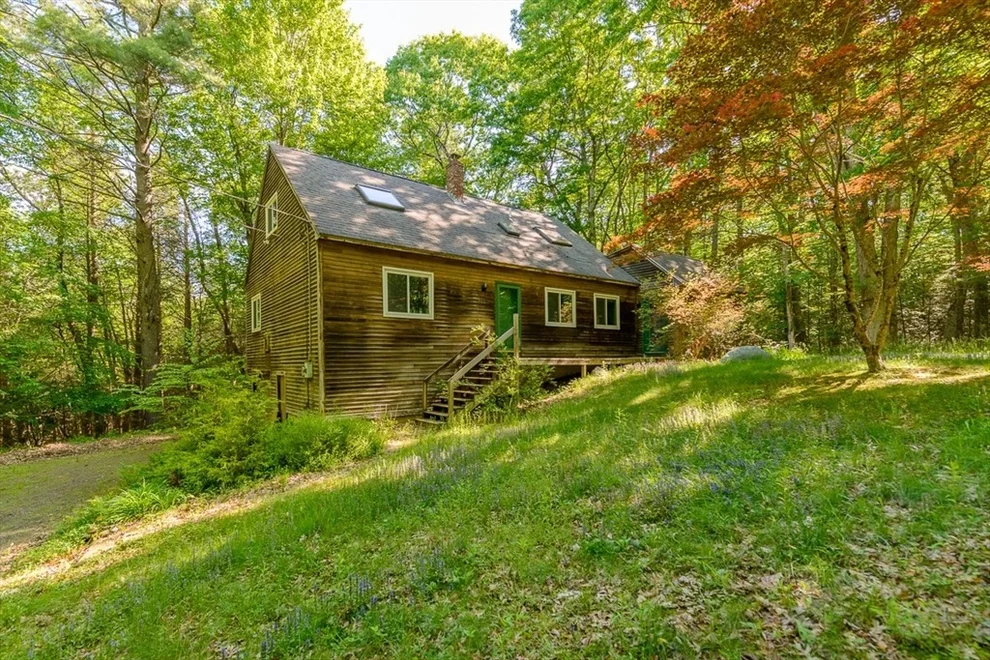 Unit for sale at 113 West St, Pepperell, MA 01463