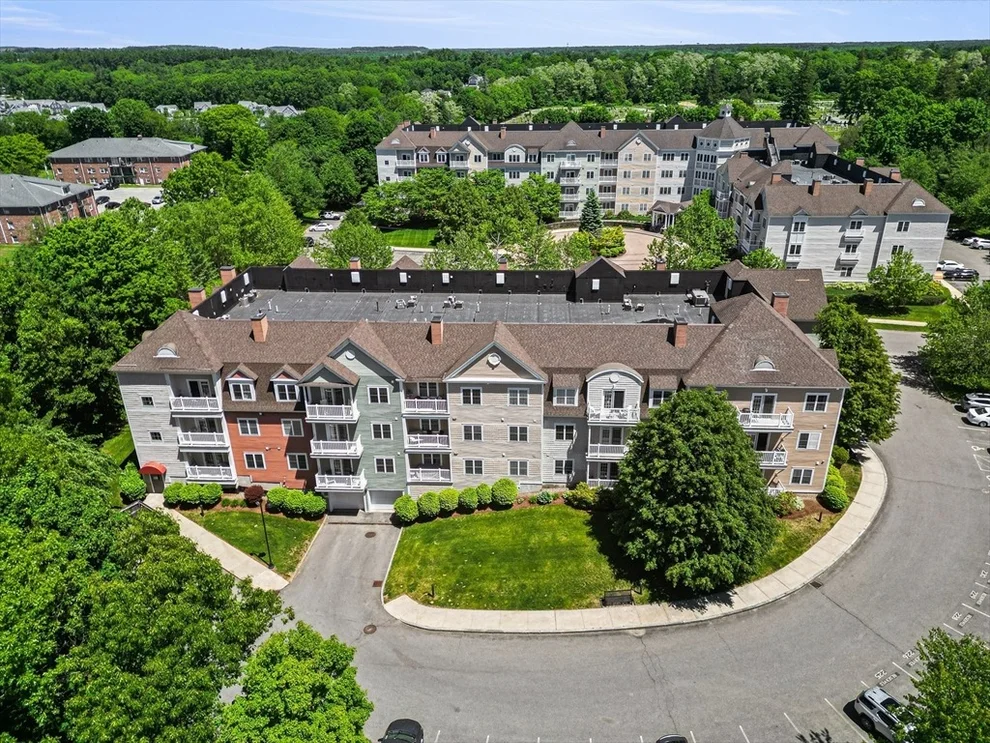 Unit for sale at 5 Woodman Way, Newburyport, MA 01950