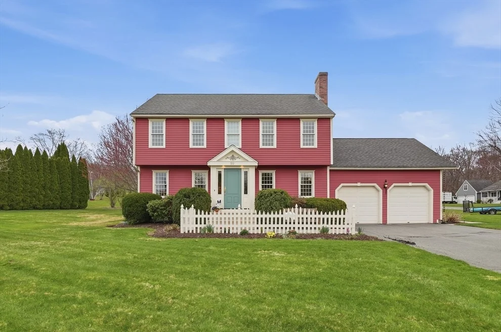 Unit for sale at 99 Highland View Drive, Sutton, MA 01590