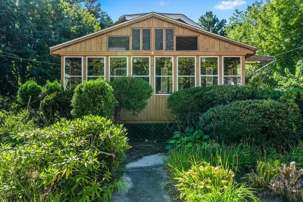 Unit for sale at 1055 S Franklin St, Holbrook, MA 02343