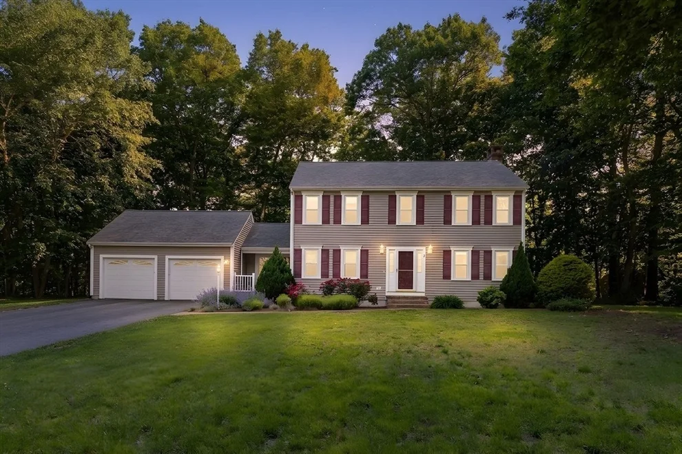 Unit for sale at 7 Autumn Way, East Bridgewater, MA 02333