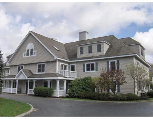 Unit for sale at 140 Lincoln Road, Lincoln, MA 01773