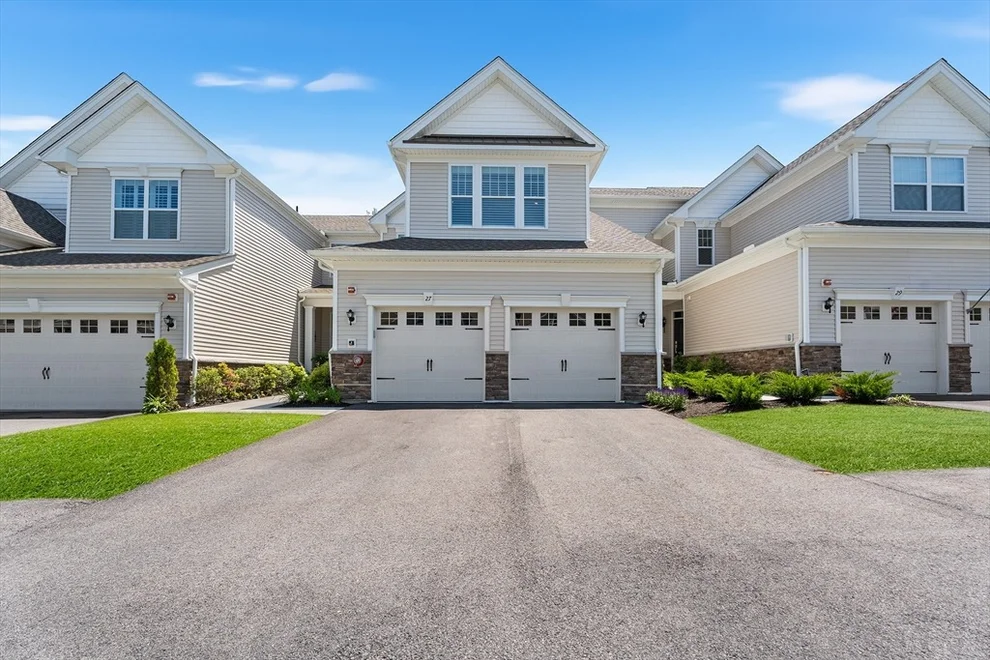 Unit for sale at 27 Richardson Dr, Millis, MA 02054