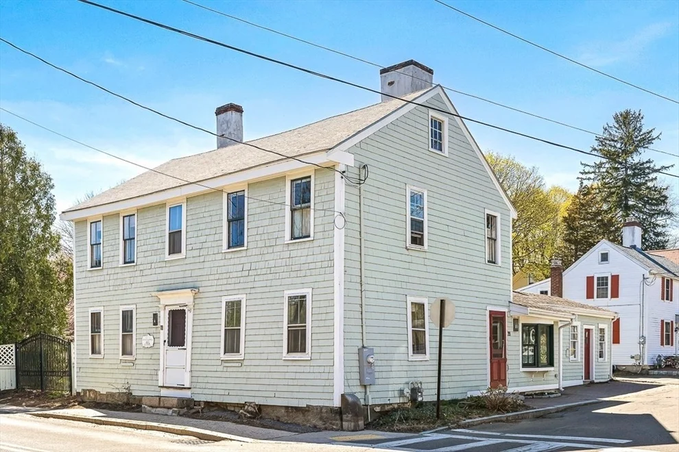 Unit for sale at 11 County St, Ipswich, MA 01938