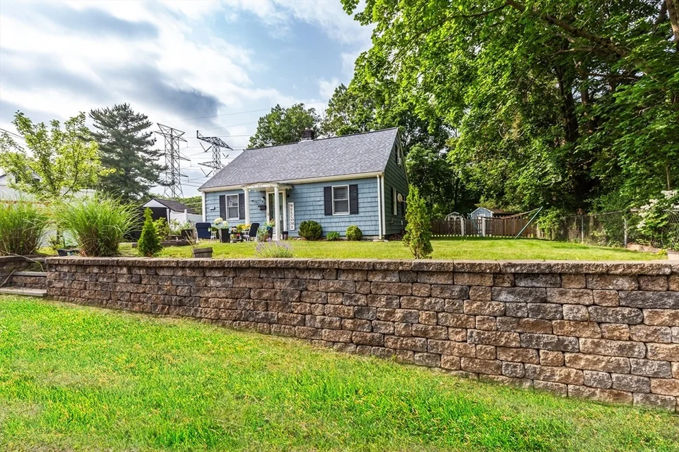 Unit for sale at 112 Stoughton St, Stoughton, MA 02072