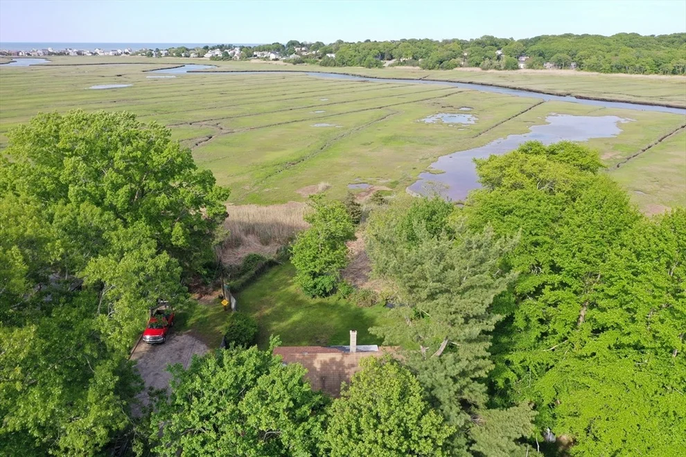 Unit for sale at 156 Nantasket St, Marshfield, MA 02050
