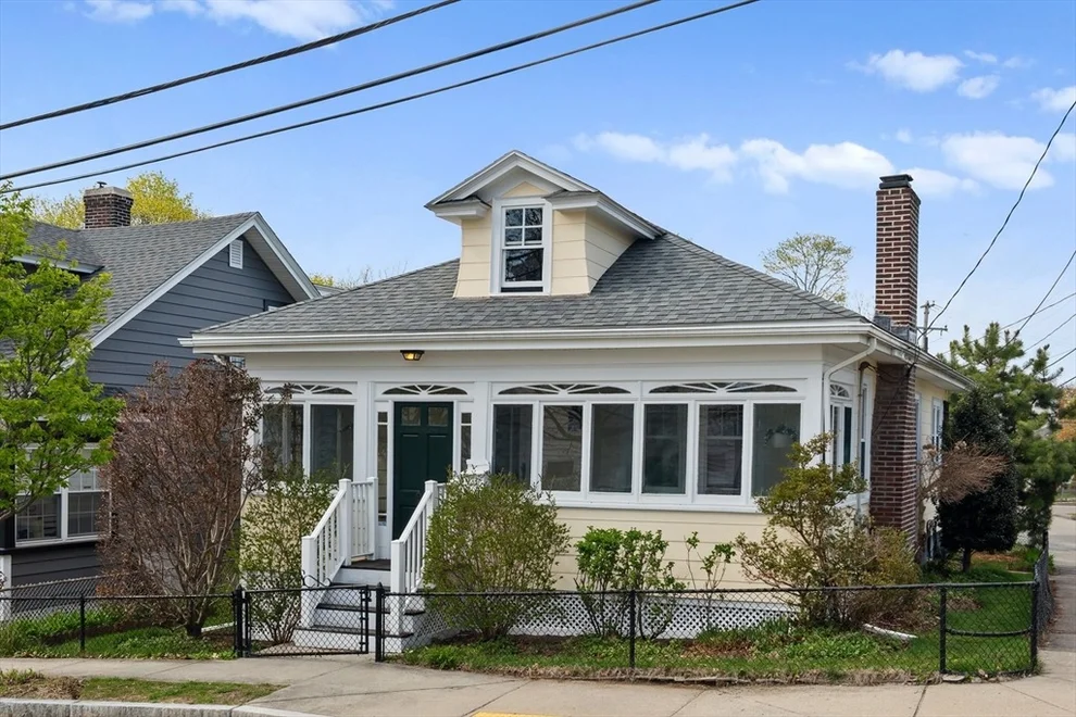 Unit for sale at 90 Carlisle St, Quincy, MA 02171