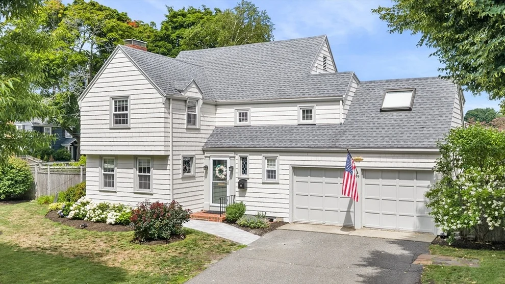 Unit for sale at 99 Tedesco St, Marblehead, MA 01945