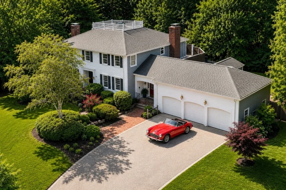 Unit for sale at 17 Berkley Circle, Hingham, MA 02043